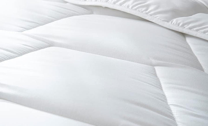 Abeil Husă de plapumă Acaristop cu efect împotriva acarienilor și antibacterian, poliester, alb, 220 X 240 cm Plapumi si pilote Naty Shop