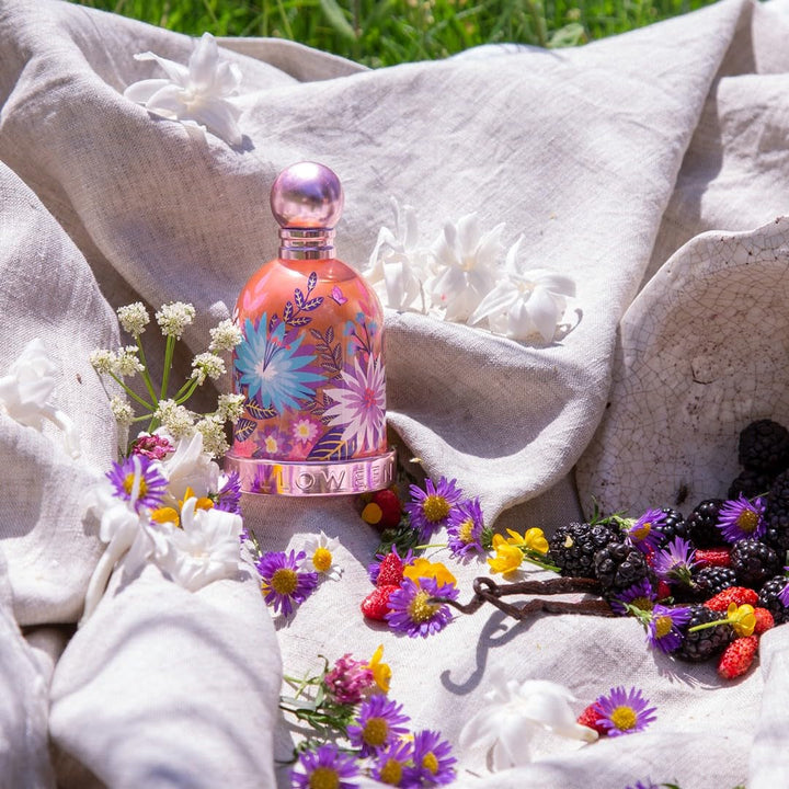 Blossom, Apă de toaletă cu parfum oriental-floral fructat pentru femei, 100 ml