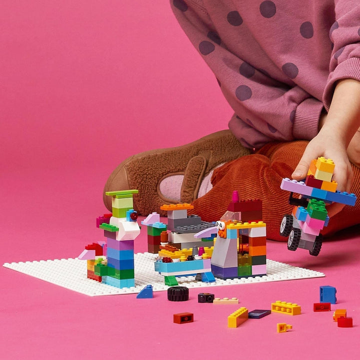 LEGO 11026 Placă de construcție albă clasică, placă de bază pătrată cu 32X32 adâncituri ca seturi de bază, jucărie de construcție (pachet de 2) Seturi de constructie Besuche den LEGO-Store