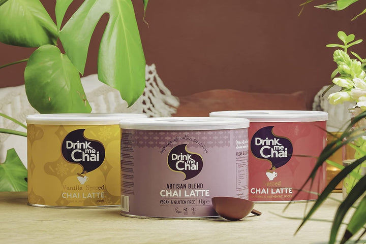 Drink Me Chai Artisan Blend Chai Latte 1 kg (pachet de 1), doar adaugă lapte, pudră vegană și fără gluten pentru chai latte (50 de porții în total)