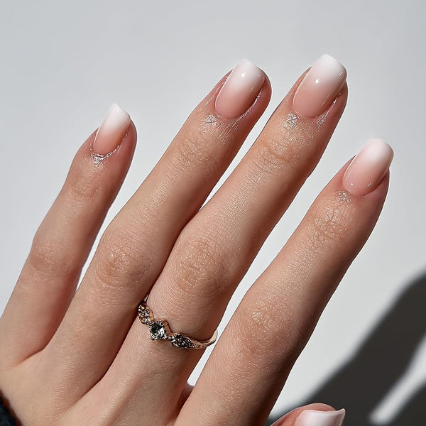 Set unghii false cu adeziv - Unghii false franțuzești - 24 bucăți, design pătrat scurt, gradient alb roz, unghii artificiale, manichiură balerină (gradient roz scurt)
