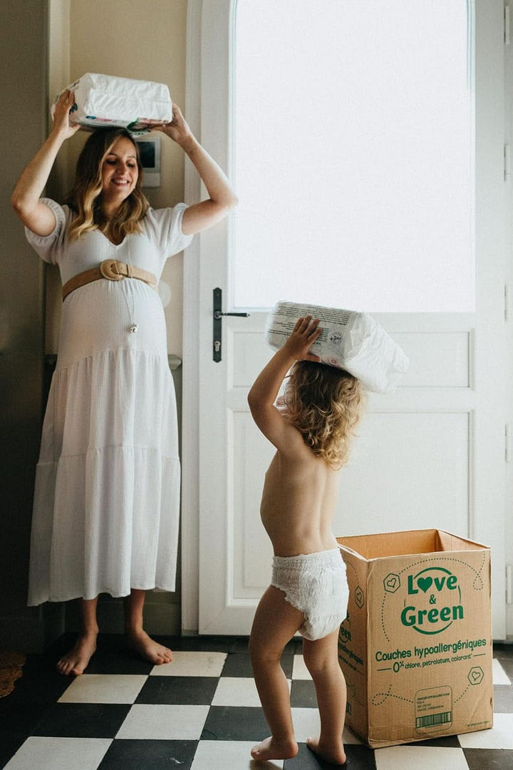 Love & Green, scutece fara clor, pachet pentru 1 luna, marimea 4 Mama si Copilul Naty Shop