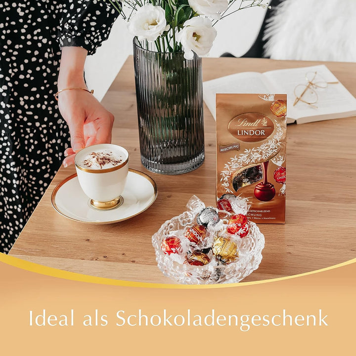 Mix de sfere din ciocolata Lindt LINDOR, 137 grame Bomboane de Ciocolata Naty Shop