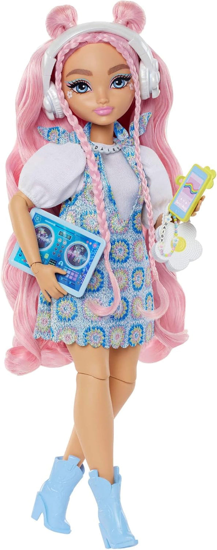 Păpușă Barbie Dream Besties și accesorii, păpușă de modă Teresa mobilă cu păr castaniu și agrafe de păr, 10 bucăți temă jocuri video, HYC23 Papusi Naty Shop Dj și muzică