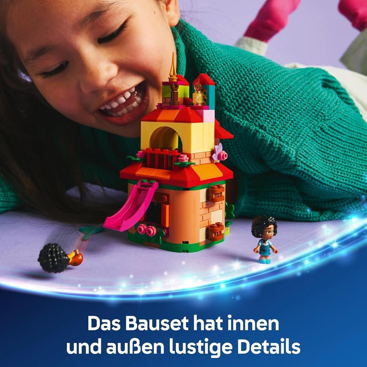 LEGO Ç€ Disney Encanto Mini House, jucărie de construcție pentru fete de la 5 ani, jucărie de fantezie și set de construcție cu Mirabel și Antonio Mini Dolls, o figură Capybara și cheie 43261 Seturi de constructie Besuche den LEGO-Store