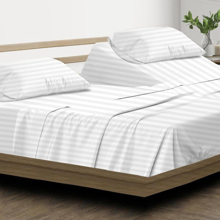 Pernă Silentnight Deep Sleep Perne standard Naty Shop Alb cu dungi 34" Top Split King