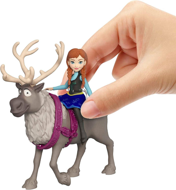Mattel DISNEY The Ice Queen Anna & Sven - păpușă și figurină animal, inspirată de personajele animate, membre mobile, fustă și pelerină detașabile, pentru copii de la 3 ani, HLX03 Papusi Naty Shop