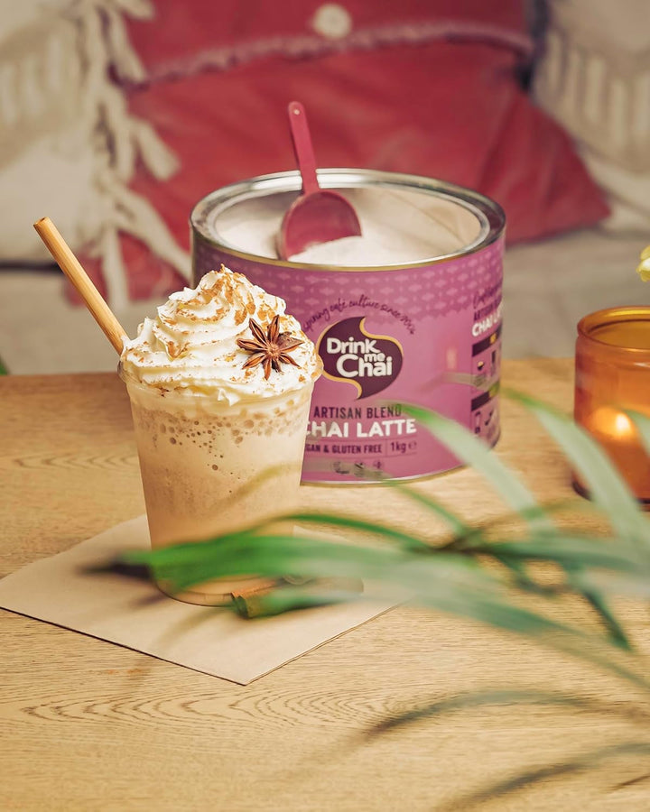 Drink Me Chai Artisan Blend Chai Latte 1 kg (pachet de 1), doar adaugă lapte, pudră vegană și fără gluten pentru chai latte (50 de porții în total)
