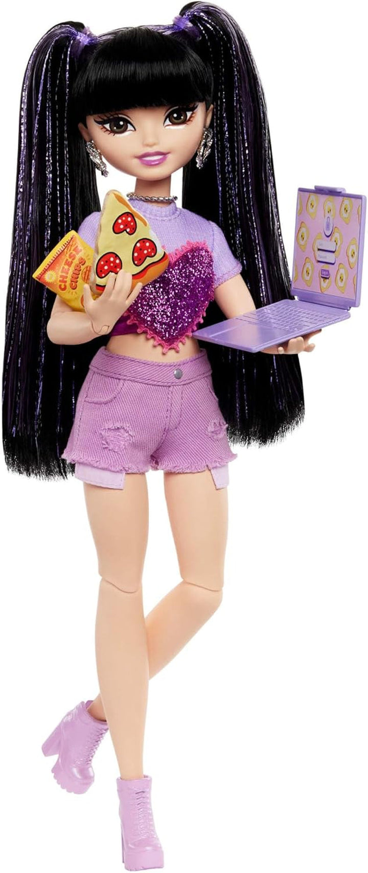 Păpușă Barbie Dream Besties și accesorii, păpușă de modă Teresa mobilă cu păr castaniu și agrafe de păr, 10 bucăți temă jocuri video, HYC23 Papusi Naty Shop Video și mâncare