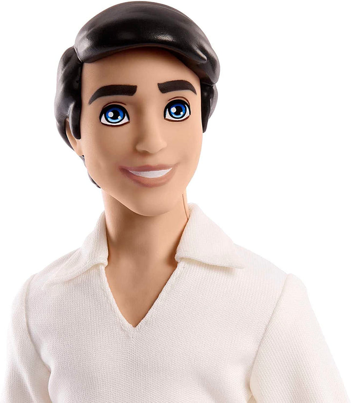 DISNEY Princess - Păpușă Prince Erik cu cămașă moale, pantaloni preformați și cizme, parte a unei colecții cu jucării Ariel, pentru copii de la 3 ani, HLV97 Papusi Naty Shop