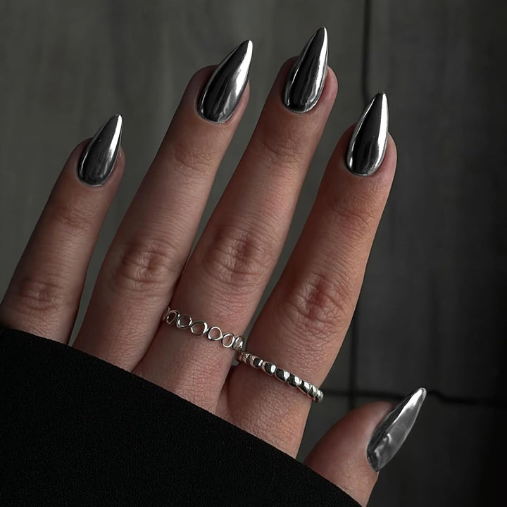 Unghii cromate autoadezive - Unghii maro cu sclipici pentru lipire, culoare migdale medii, unghii false strălucitoare, unghii artificiale pentru lipire, unghii acrilice glazurate pentru femei, 24 bucăți