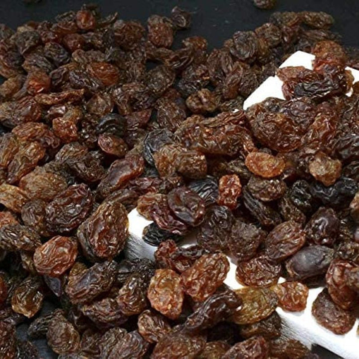 Sultanine organice nesulfurate - 500g. Deshidratate și crude. Sultane deshidratate fără adaos de zahăr pentru consum la gustări sau deserturi. Produse deshidratate Naty Shop